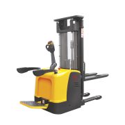 Штабелер самоходный 1,5 т 4,5 м XILIN CDDK15-III Li-ion 24/230 В/Ач (с платформой)